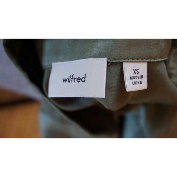 Aritzia Wilfred Tie Front Blouse in Bitter Sage - Size XS - Picture 4 of 15